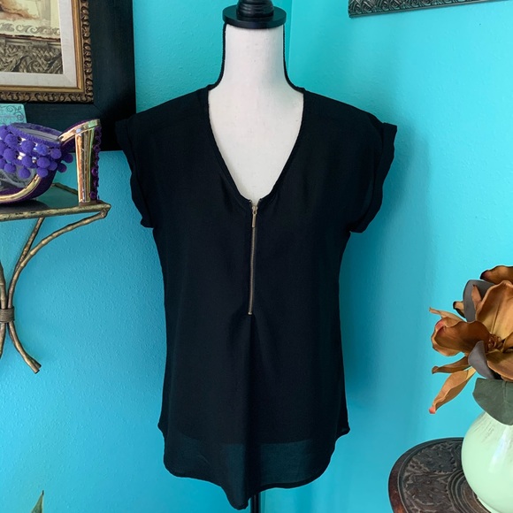 Japna Top - Picture 3 of 10